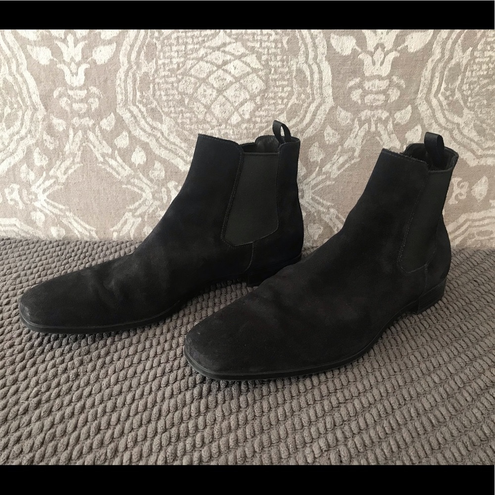 Mens Prada Black Suede Boots, size 10, Pre-owned